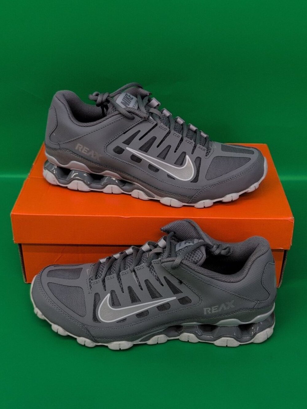 Nike Reax 8 TR Mesh Men's Workout Shoes US 8.5 Cool Grey & Wolf Grey 621716-010